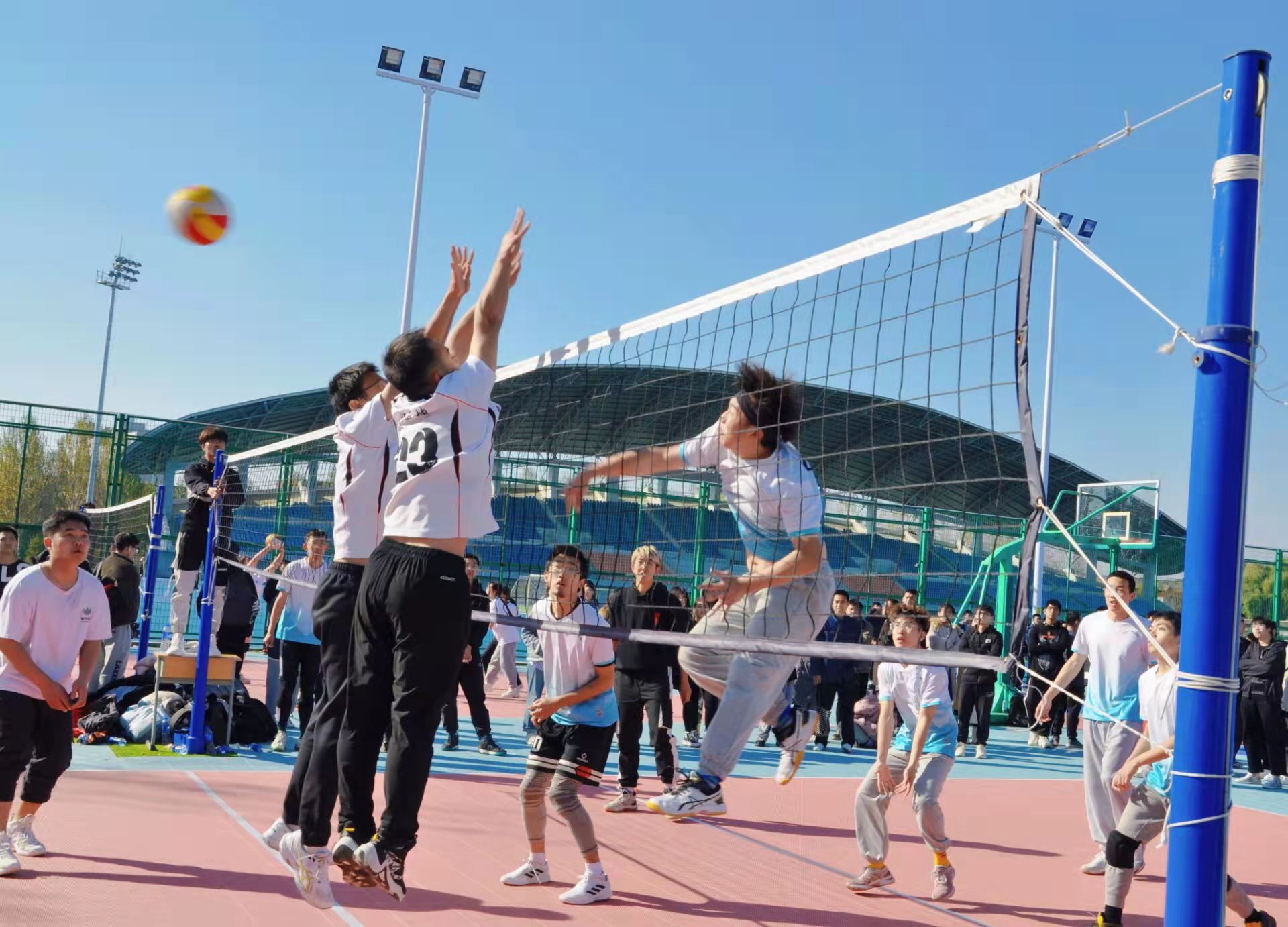 东北电力大学2021级排球新生杯圆满落幕